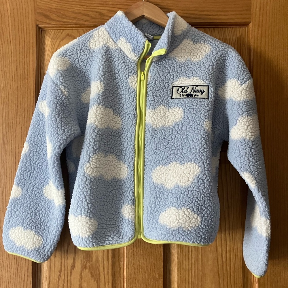 Old navy cloud jacket. Warm and darling, size 10/12 girls B - Picture 1 of 3
